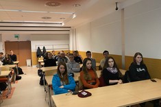Studenci WMiFS podczas wykładu